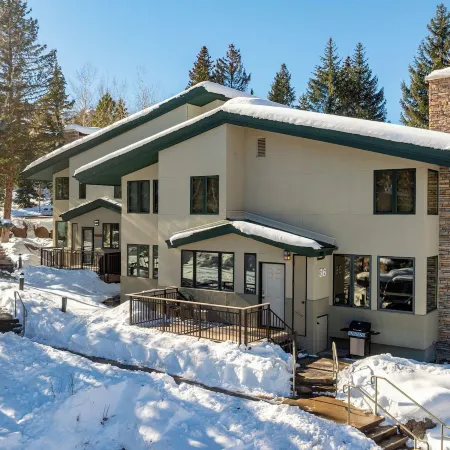 Tamarack Townhomes - CoralTree Residence Collection