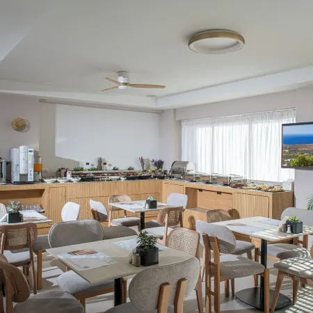 Mary Hotel & Mary Royal Suites
