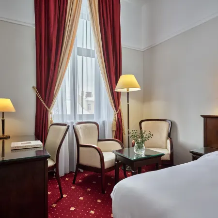 Hotel President