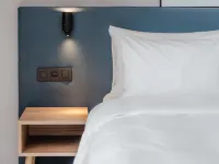 Radisson Hotel Berlin Charlottenburg Hotels near Admiralspalast