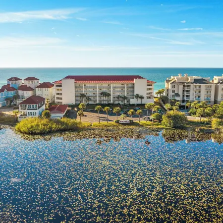 Miramar Beach Retreat - Beachfront and Poolside