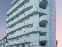The Tropicana Hotel Hotels near Piazza St John