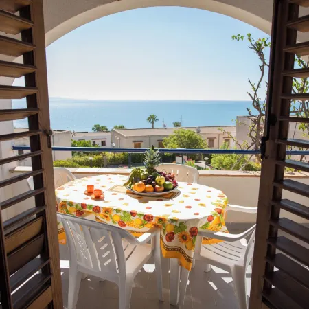 Sea Front Apartment 5 Beds with Balcony 250 Meters from the Beach