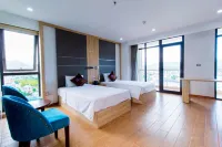 Sakura Hotel - بار