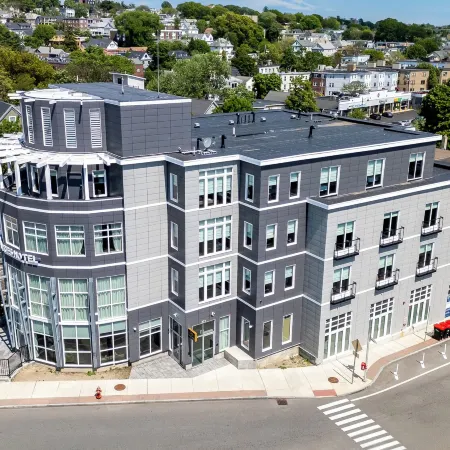 Beacon Suites Hotel