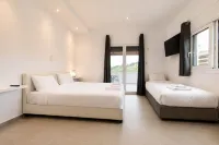 ATH Airport Suites Free Shuttle from and to Athens Airport - breakfast