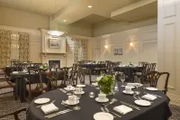 Ivey Spencer Leadership Centre - Pet Friendly