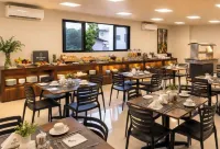MIRAFLORES HOTEIS - breakfast