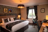 The Red Lion Inn by Chef & Brewer Collection - parking