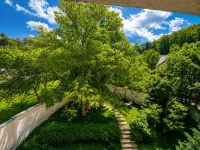 Kron Garden Retreat - 2-Star