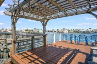 Shore Thing Waterfront Dock Family Fun - 4-Star