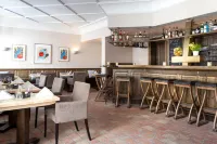 elaya hotel noerdlingen, Trademark by Wyndham - Bares