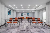 Home 2 Suites by Hilton Muskogee - parking