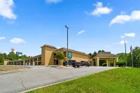 Quality Inn Jonesville I-77 - Haustierfreundliche