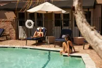 Hotel de la Poste - French Quarter, a Renaissance Hotel - Pools