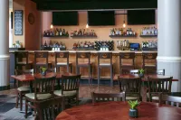 Detroit Marriott Livonia - bar