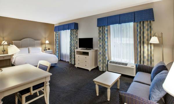 Hampton Inn & Suites Cape Cod-West Yarmouth