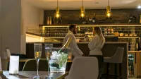Cbh Hatherley Manor Hotel - bar
