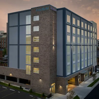 Fairfield Inn & Suites Nashville Near Vanderbilt Hotels near Centennial Park