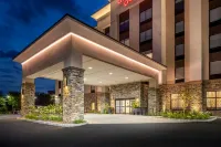 Hampton Inn Paramus - parking
