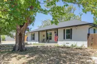Recently Remodeled Dtwn Frisco Home w/ Yard! - WiFi