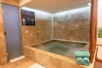 The Explorean Cozumel All Inclusive - Hot Tub