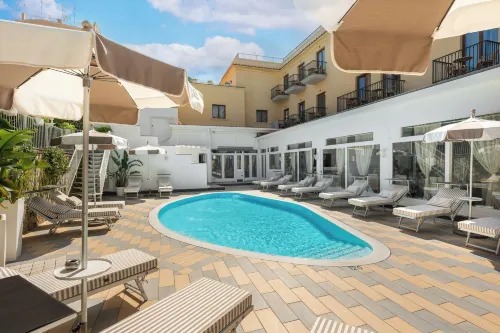 Hotel Capri - Baarit
