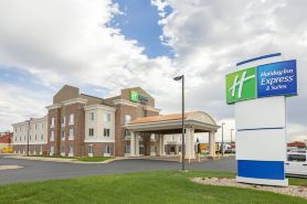 Holiday Inn Express & Suites Minot by IHG