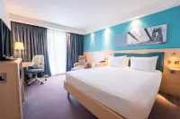 Hampton by Hilton Bristol Airport - موقف سيارات
