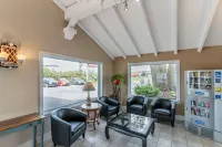 Econo Lodge Hotels in Brossard