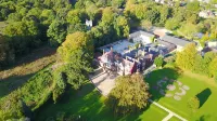 Healing Manor Hotel Hotels near Oaklands Garden Centre Grimsby