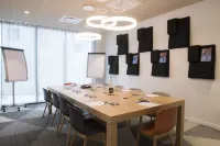 Holiday Inn Express PARIS - CDG AIRPORT by IHG - de negocios