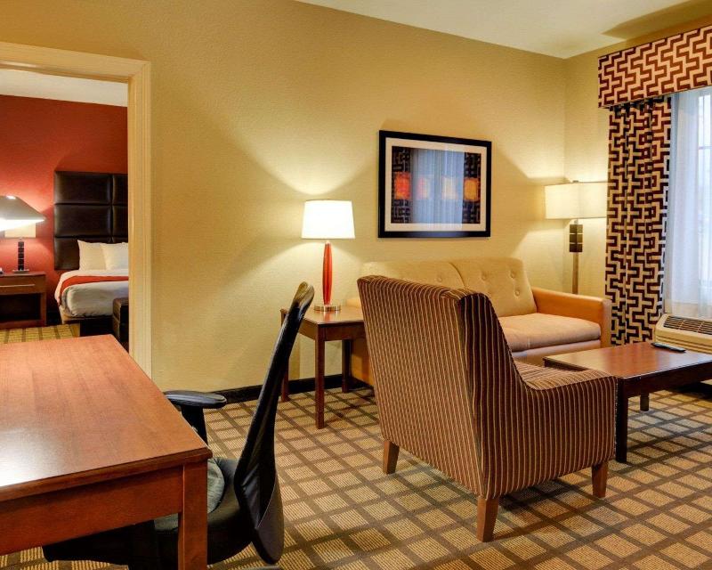 Comfort Inn & Suites Fort Smith I-540