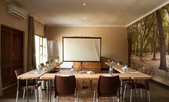 Bushveld Terrace Safari Hotel, Lodge & Spa