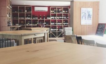 Hôtel Restaurant Akena la Brède