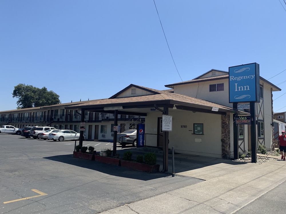 Regency Inn Lakeport