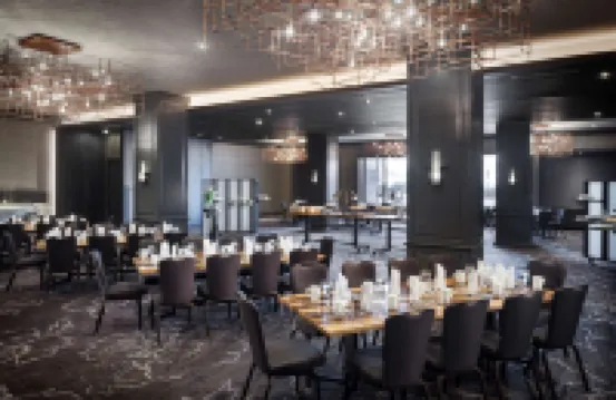 The Logan Philadelphia, Curio Collection by Hilton