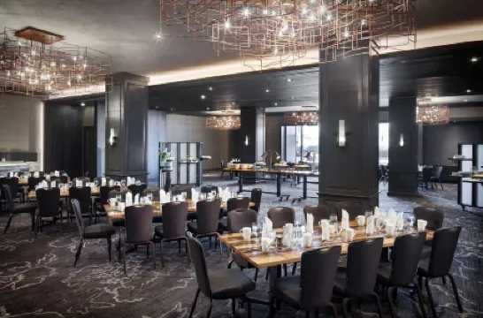 The Logan Philadelphia, Curio Collection by Hilton