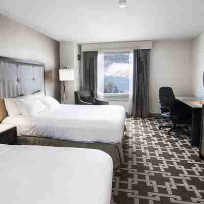 Hilton Niagara Falls/ Fallsview Hotel and Suites Rooms