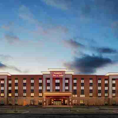 Hampton Inn & Suites Chicago Waukegan Hotel Exterior