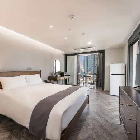 Haeundae Central Hotel Отели рядом с достопримечательностью «Станция метро Haeundae»