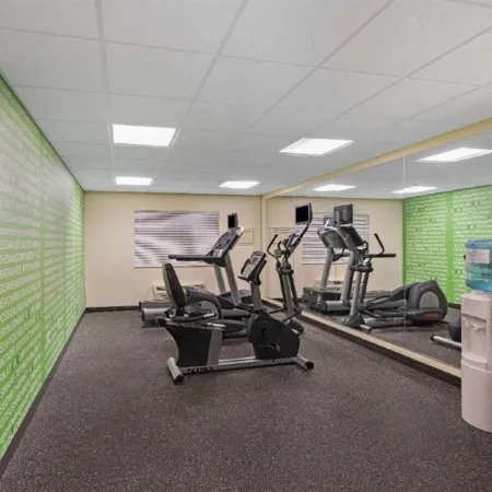 La Quinta Inn & Suites by Wyndham Knoxville Airport