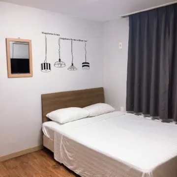 DAM STAY JEJU Hoteles cerca de Plaza de Tapdong