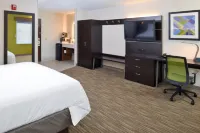 Holiday Inn Express Wixom Hotels in Commerce Charter Township