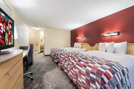 Red Roof Inn Seattle Airport - SEATAC Отели рядом со станцией Link Light Rail - Tukwila Station