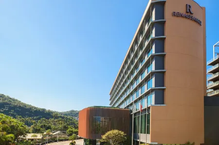 Renaissance Taipei Shihlin Hotel Отели рядом с достопримечательностью «Shi Lin Ci Cheng Gong»