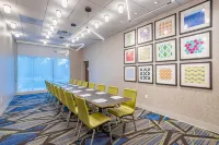 홀리데이 인 익스프레스 & 스위트 엘크하트 노스, IHG 호텔