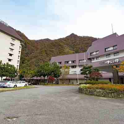 黒部・宇奈月温泉 やまのは Hotel Exterior