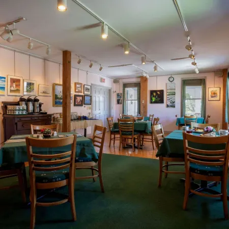 Maple Hill Farm Inn