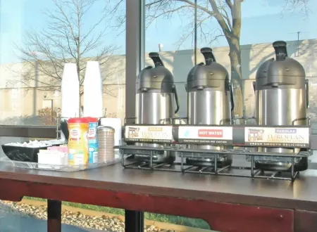 Red Roof PLUS+ Chicago - Hoffman Estates